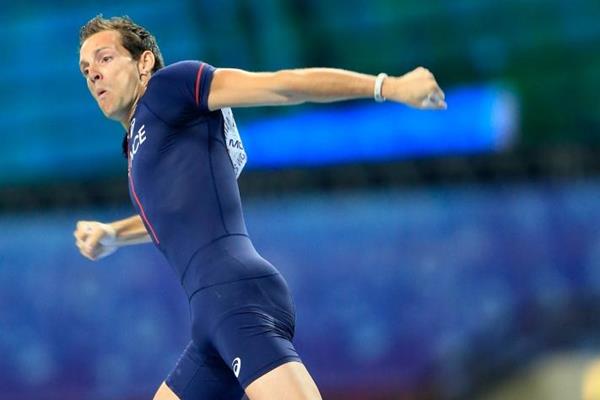 Renaud Lavillenie in the mens Pole Vault Final at the IAAF World Athletics Championships Moscow 2013 (Getty Images)