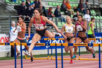 صور+سحاق+اجنبى Jessica Zelinka wins the 100m hurdles in Florence (Organisers)