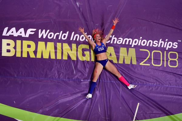Sandi Morris celebrates gold at the IAAF World Indoor Championships Birmingham 2018 (Getty Images)