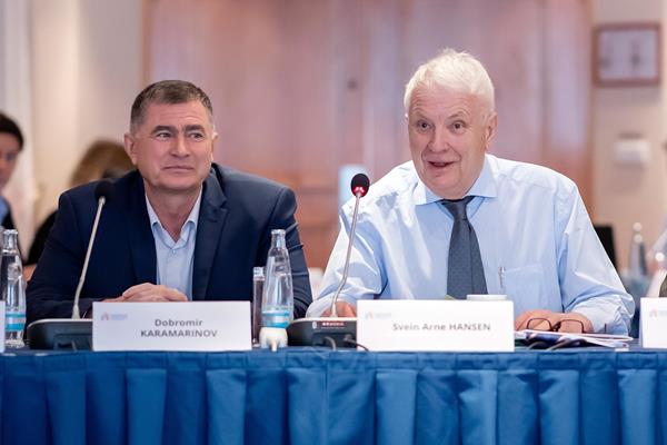 Dobromir Karamarinov with European Athletics President Svein Arne Hansen at a 2019 EA Council meeting (Getty Images)