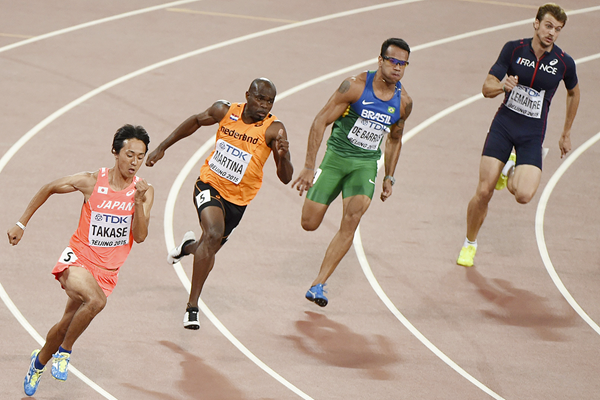 Athletes in action in the 200m at the IAAF World Championships Beijing 2015 (AFP / Getty Images)