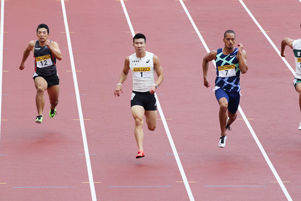 Yoshihide Kiryu and Aska Cambridge in the 100m at the Seiko Golden Grand Prix in Tokyo (JAAF)