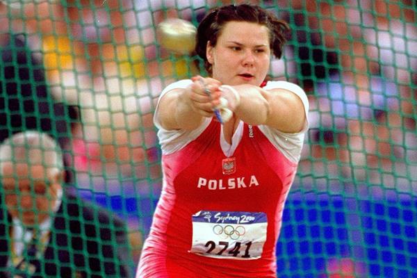 Kamila Skolimowska in the hammer at the 2000 Olympic Games (Getty Images)