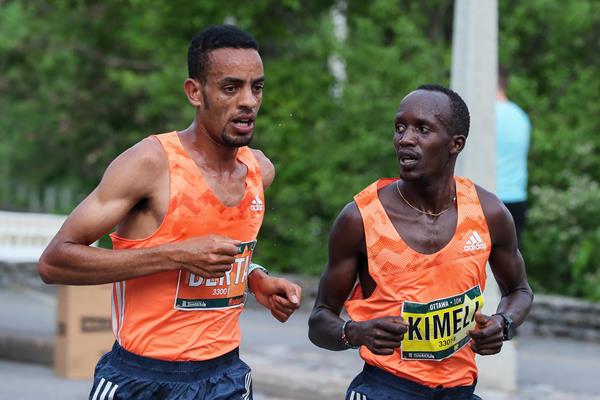 Andamlak Berta and Benard Kimeli in Ottawa (Kevin Morris (organisers))