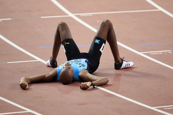 Steven Gardiner after taking the 400m title at the IAAF World Championships Doha 2019 (Getty Images)
