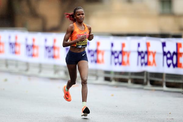 Brigid Kosgei on her way to winning the London Marathon (Getty Images)