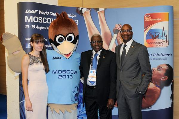 Elena Lashmanova, Lamine Diack and Edwin Moses with the mascot for the IAAF World Championships Moscow 2013 (Organisers)