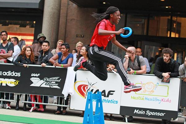hurdling at the IAAF / Nestlé Kids’ Athletics event in New York, June 2014 (Victah Sailer / IAAF)