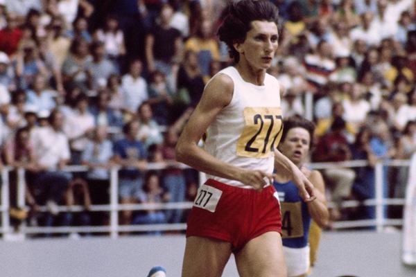 Irena Szewinska en route to 1976 Olympic 400m gold in Montreal (Getty Images)