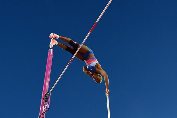 Yarisley Silva in the pole vault at the IAAF World Championships London 2017 (AFP / Getty Images)