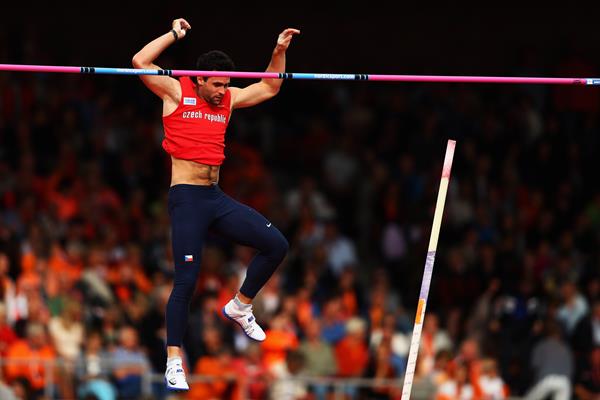 Jan Kudlicka in the pole vault at the 2016 European Championships (Getty Images)