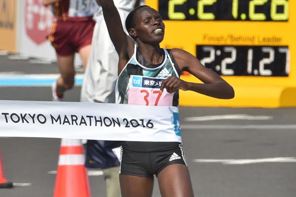 Helah Kiprop winning at the 2016 Tokyo Marathon (Getty Images / AFP)