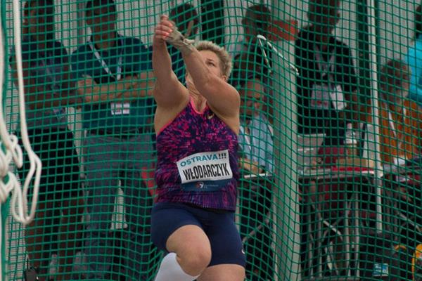 Anita Wlodarczyk spins to a meeting record in Ostrava (Bob Ramsak)