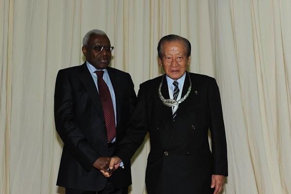 President Diack and Hiraoki Chosa with the IAAF Silver Order of Merit (Bruce Wodder)