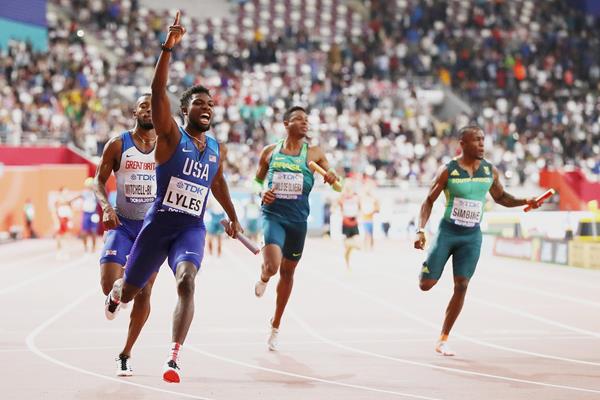 Noah Lyles anchors the USA to the men's 4x100m title at the IAAF World Athletics Championships Doha 2019 (Getty Images)