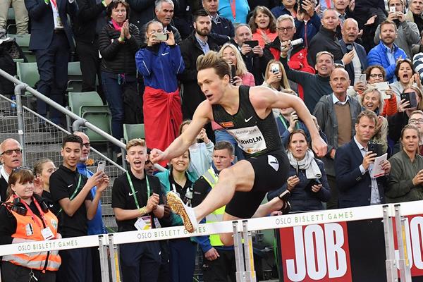 Karsten Warholm on his way to breaking the European 400m hurdles record at the IAAF Diamond League meeting in Oslo (Deca Text & Bild)