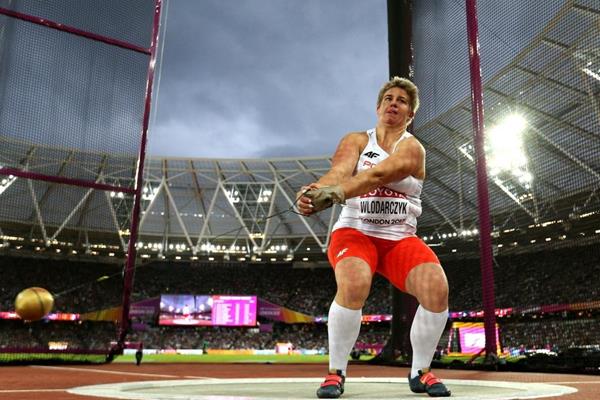 Anita Wlodarczyk gira per l'oro ai Campionati del Mondo IAAF di Londra 2017 (Getty Images)