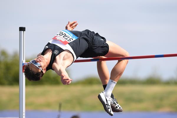 Brandon Starc tops a personal best 2.33m to win in Birmingham (Jiro Mochizuki)