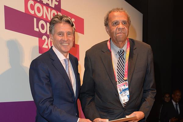 Reynold O’Neal of British Virgin Islands receiving his IAAF Plaque of Merit from IAAF President Sebastian Coe in London (Getty Images)
