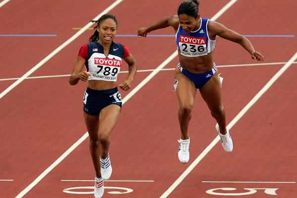 Allyson Felix taking the 2005 world 200m title in Helsinki (Getty Images)