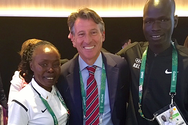 Tegla Loroupe, IAAF President Sebastian Coe and 800m runner Yiech Pur Biel of the Refugee Olympic Team (IAAF)
