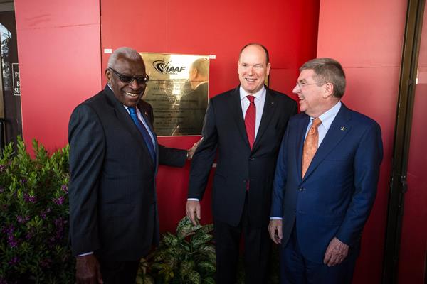 IAAF President Lamine Diack, HSH Prince Albert II of Monaco and President of the International Olympic Committee Thomas Bach at the inaugeration of the new IAAF HQ (IAAF / Philippe Fitte)