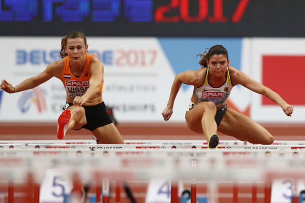 Nadine Visser and Pamela Dutkiewicz compete at the European Indoor Champs (Getty Images)