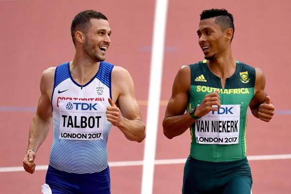 Daniel Talbot and Wayde van Niekerk in the 200m heats at the IAAF World Championships London 2017 (Getty Images)