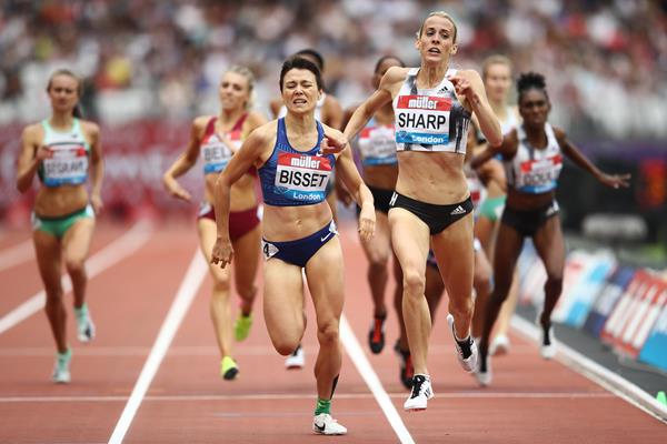 Catriona Bisset en route to the Australian national 800m record at the 2019 London Diamond League meeting (Getty Images)