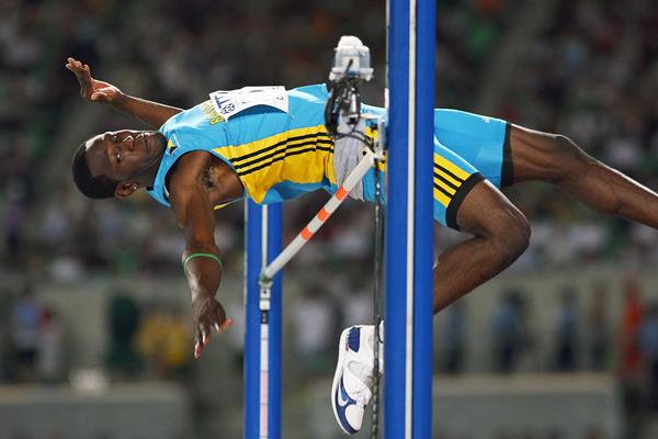 Donald Thomas in the high jump at the 2007 IAAF World Championships in Osaka (Getty Images)