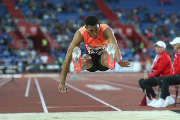 Juan Miguel Echevarria leaps 8.66m in Ostrava ( Pavel Lebeda/organisers)