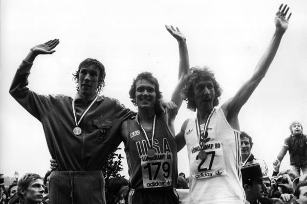Craig Virgin (c) at the 1980 World Cross Country Championships (Getty Images)