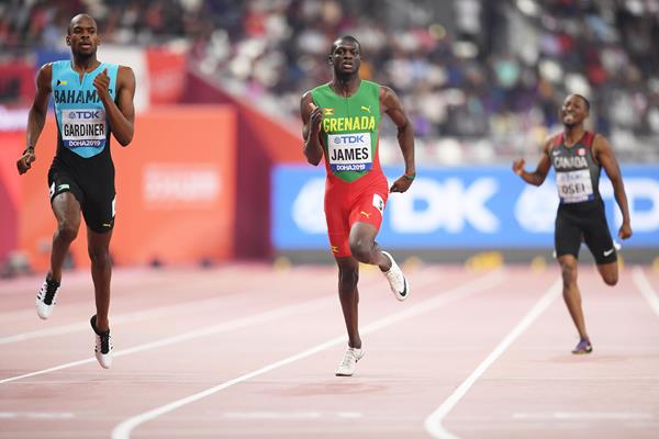 Steven Gardiner and Kirani James in the 400m at the IAAF World Athletics Championships Doha 2019 (Getty Images)
