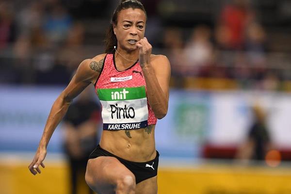 Tatjana Pinto on the way to her 60m victory in Karlsruhe (Jiro Mochizuki for the IAAF)