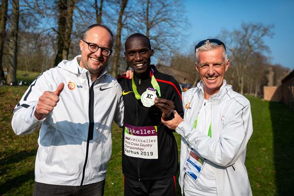 Jurrie van der Velden, Joshua Cheptegei and Addy Ruiter in Aarhus (Dan Vernon)
