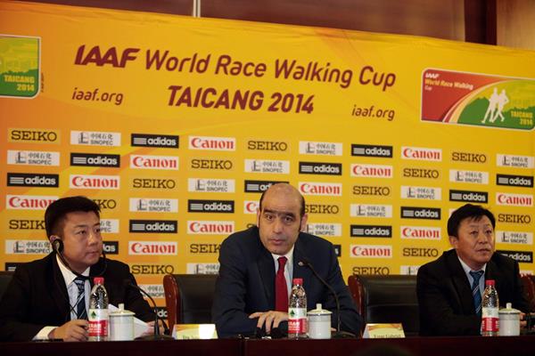 Mayor of Taicang Municipal Government Du Xiaogang, IAAF General Secretary Essar Gabriel, Vice President & General Secretary of Chinese Athletic Association Du Zhaocai at the Taicang 2014 press conference (Getty Images)