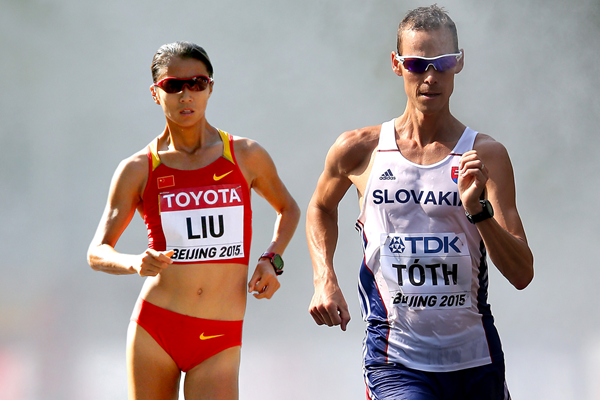 Liu Hong and Matej Toth (Getty Images)