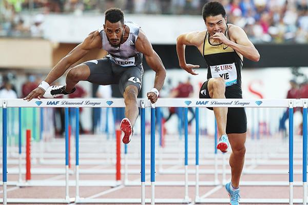 Orlando Ortega en route to a convincing 110m hurdles victory at the IAAF Diamond League meeting in Lausanne (Giancarlo Colombo)