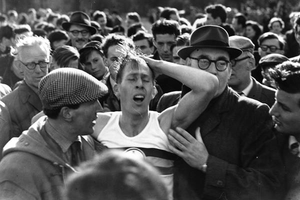 Roger Bannister ()