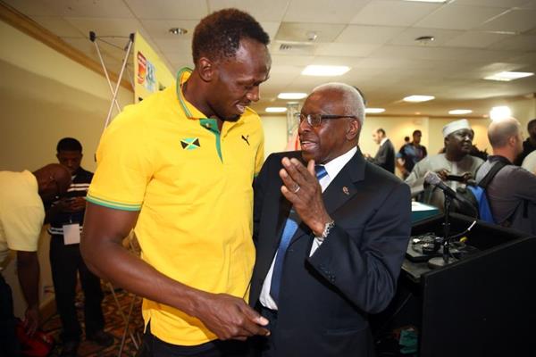 Usain Bolt and IAAF President Lamine Diack at the IAAF/BTC World Relays, Bahamas 2015 press conference (Getty Images)