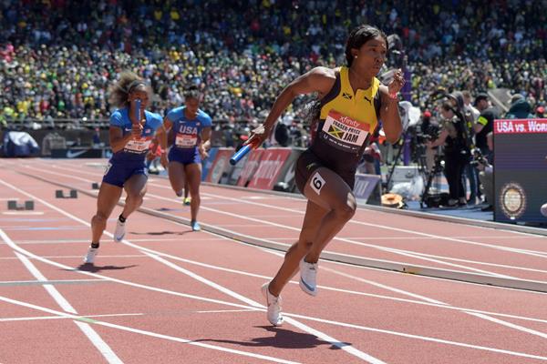 Shelly-Ann Fraser-Pryce in the 4x100m at the Penn Relays (Kirby Lee)