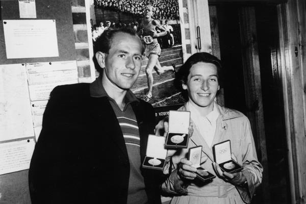 Emil Zatopek and Dana Zatopkova with their Olympic gold medals (Getty Images)