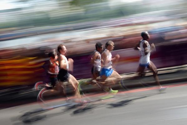Road runners in action (Getty Images)