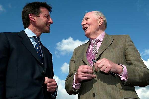 Lord Sebastian Coe with Sir Roger Bannister - Oxford 6 May 2004 (Getty Images)