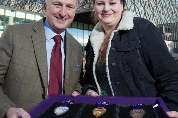 Cllr Ian Ward, Leader of Birmingham City Council, and Menna Jones, designer of the medals to be awarded at the IAAF World Championships Birmingham 2018 (Birmingham 2018 LOC)