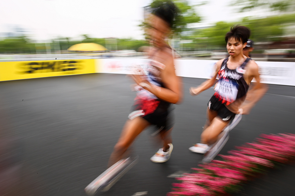 Koki Ikeda (right) in the 20km race walk at the IAAF World Race Walking Team Championships Taicang 2018 (Getty Images)