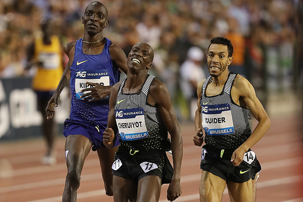 Timothy Cheruiyot wins the 1500m at the IAAF Diamond League final in Brussels (Giancarlo Colombo)