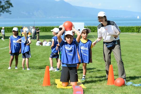 Children in action at the IAAF / Nestlé Kids’ Athletics demonstration in Vevey, Switzerland (Jiro Mochizuki)