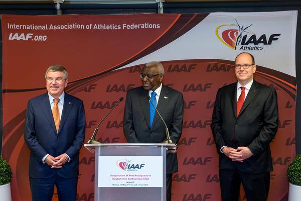 President of the International Olympic Committee Thomas Bach, IAAF President Lamine Diack and HSH Prince Albert II of Monaco at the inaugeration of the new IAAF HQ (IAAF / Philippe Fitte)