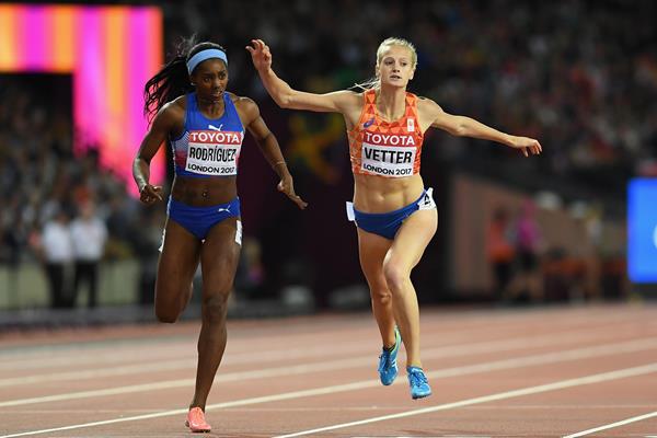 Yorgelis Rodriguez and Anouk Vetter in the heptathlon 200m at the IAAF World Championships London 2017 (Getty Images)